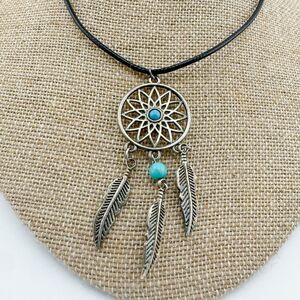 Vintage Dreamcatcher Pendant Necklace Boho Chic Southwestern Style Upcycled